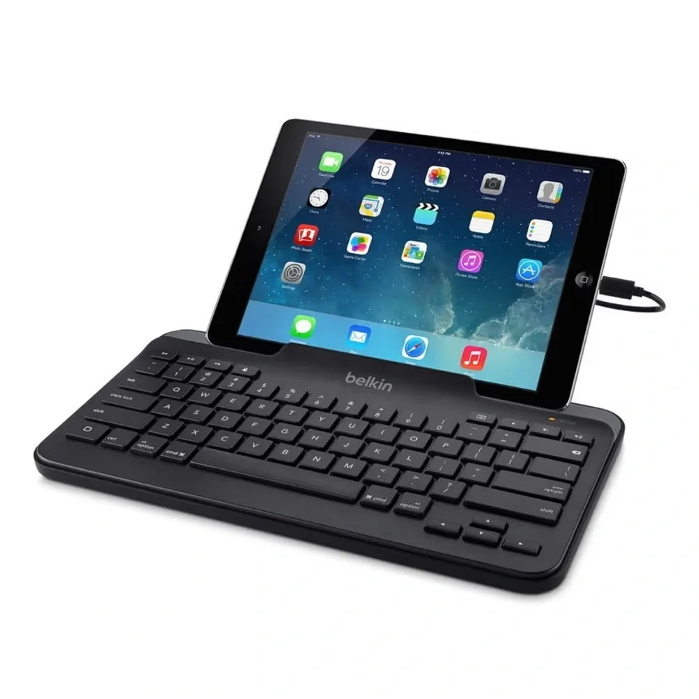 Belkin B2B130 Wired Tablet Keyboard with Stand and Lightning Connector for iPad